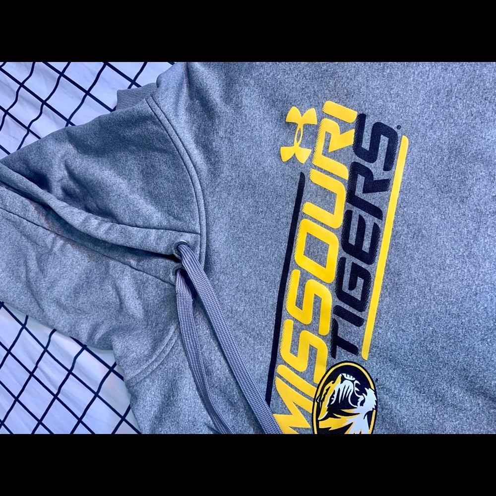 LIKE NEW Champions MizzouTigers long Sleeve Hoodie